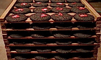 В магазины поступили фирменные блины "ДаЧа"